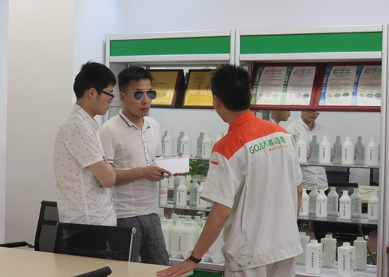 除甲醛加盟實(shí)地考察才能了解一家除甲醛公司到底怎樣，高潔雅接收各種考驗(yàn)，加盟你值得擁有。