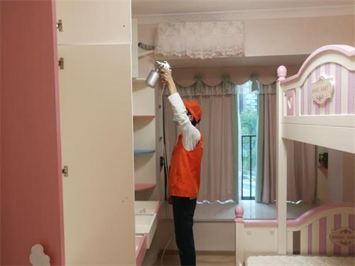 單位面積內家具多甲醛更容易超標.jpg