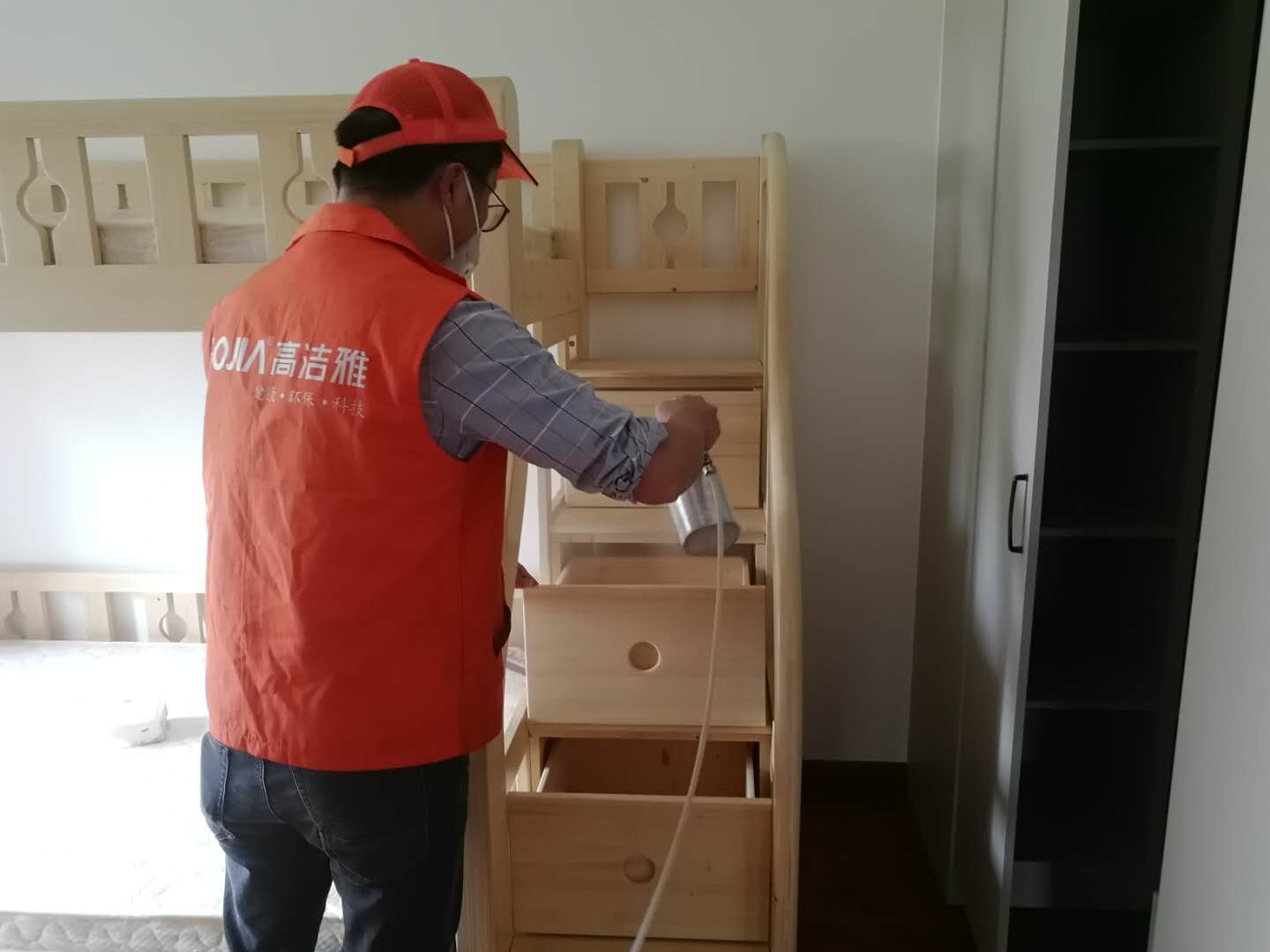 深圳除甲醛治理—福田區(qū)東?；▓@家庭治理